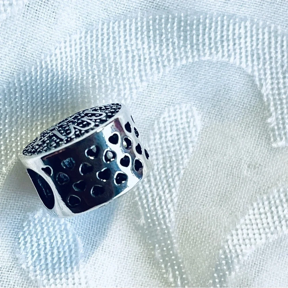 🧿✨ NWOT Blue Evil Eye Hamsa Hand Charm – 925 Sterling Silver 💙